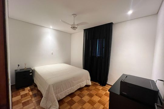 Quarto de casa à venda com 3 quartos, 490m² em Vila Santa Isabel, São Paulo