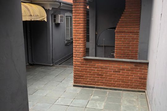 Área externa de casa à venda com 3 quartos, 490m² em Vila Santa Isabel, São Paulo