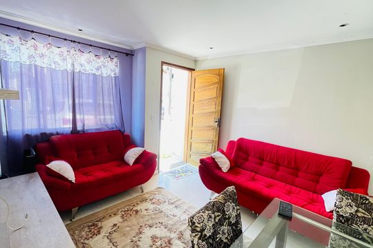 Sala de casa de condomínio para alugar com 2 quartos, 60m² em Chácara Real (caucaia do Alto), Cotia