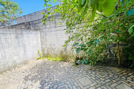 Quintal de casa de condomínio para alugar com 2 quartos, 60m² em Chácara Real (caucaia do Alto), Cotia