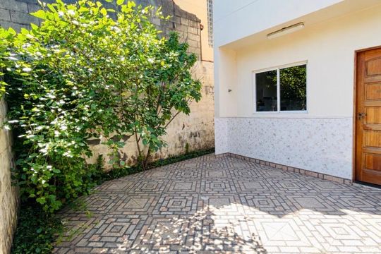 Quintal de casa de condomínio para alugar com 2 quartos, 60m² em Chácara Real (caucaia do Alto), Cotia