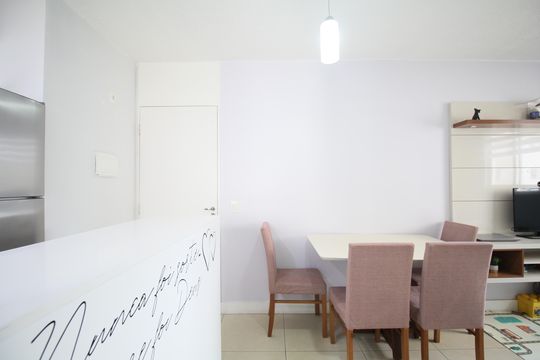 Sala de apartamento à venda com 2 quartos, 48m² em Vila Pirajussara, São Paulo