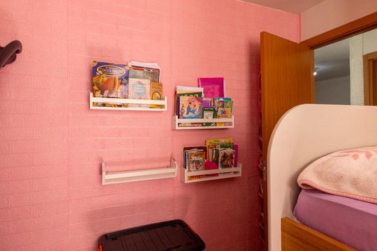 Quarto 1 de apartamento à venda com 2 quartos, 40m² em Pinheirinho, Curitiba