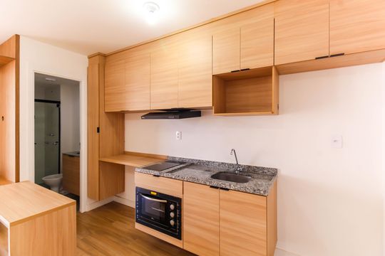 Cozinha de apartamento para alugar com 1 quarto, 30m² em Mooca, São Paulo