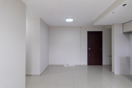 Sala de apartamento à venda com 2 quartos, 50m² em Capão Raso, Curitiba