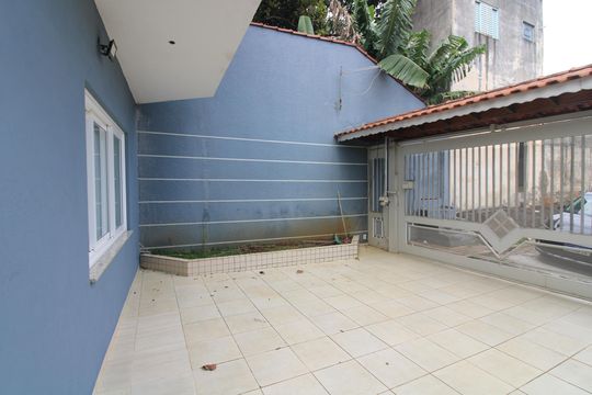 Casa à venda com 3 quartos, 216m² em Burgo Paulista, São Paulo