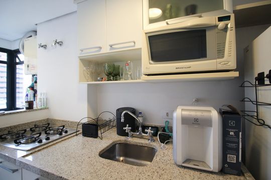 Cozinha de apartamento para alugar com 1 quarto, 48m² em Vila Olímpia, São Paulo