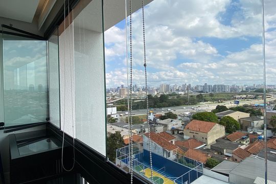 Sala - Varanda de apartamento à venda com 2 quartos, 47m² em Ayrosa, Osasco