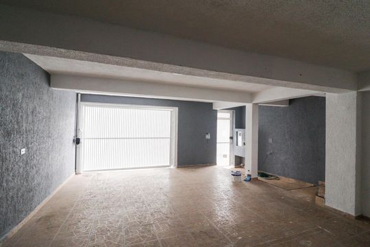 Garagem de casa à venda com 2 quartos, 200m² em Lauzane Paulista, São Paulo