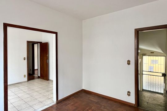 Apartamento à venda com 3 quartos, 134m² em Ipiranga, Belo Horizonte