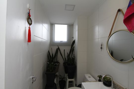 Banheiro Social de apartamento à venda com 2 quartos, 60m² em Nova Suíça, Belo Horizonte