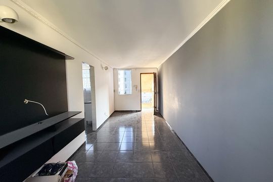 Sala de apartamento para alugar com 2 quartos, 50m² em Conjunto Residencial Elisio Teixeira Leite, São Paulo