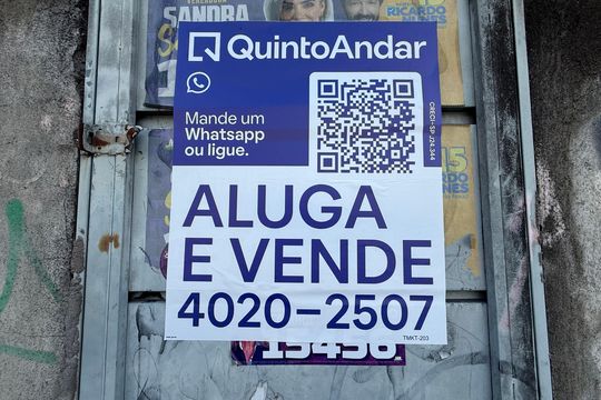 Plaquinha GRANDE instalada dia 11 de setembro de 2026. Código da plaquinha: TMKT-203 de apartamento para alugar com 2 quartos, 50m² em Conjunto Residencial Elisio Teixeira Leite, São Paulo