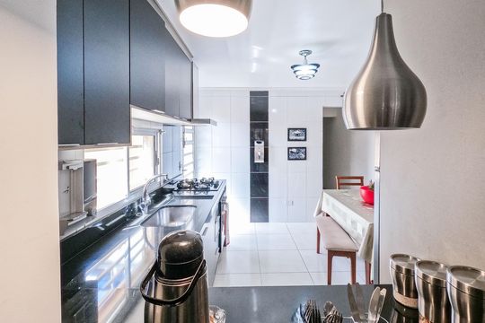 Cozinha de casa à venda com 3 quartos, 127m² em Vila Souza, São Paulo