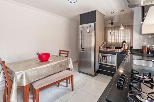 Cozinha de casa à venda com 3 quartos, 127m² em Vila Souza, São Paulo