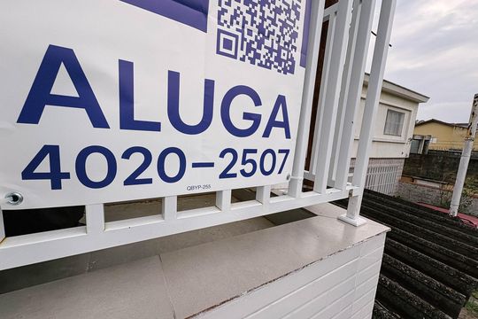 Fachada de casa para alugar com 2 quartos, 50m² em Vila Dalila, São Paulo