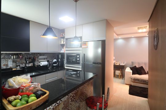 Cozinha e Área de Serviço de apartamento à venda com 2 quartos, 48m² em Olaria, Canoas