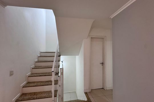 Sala de casa à venda com 4 quartos, 226m² em Recreio dos Bandeirantes, Rio de Janeiro