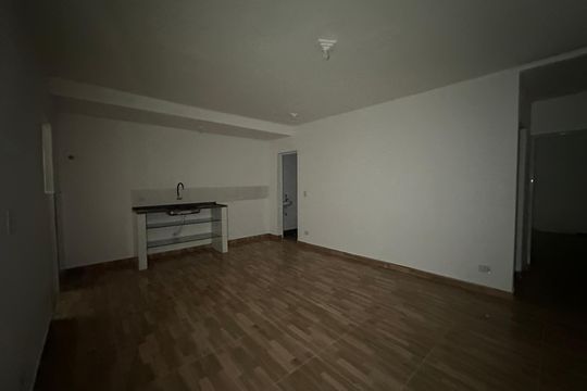 Casa para alugar com 2 quartos, 60m² em Chácaras do Peroba, Barueri