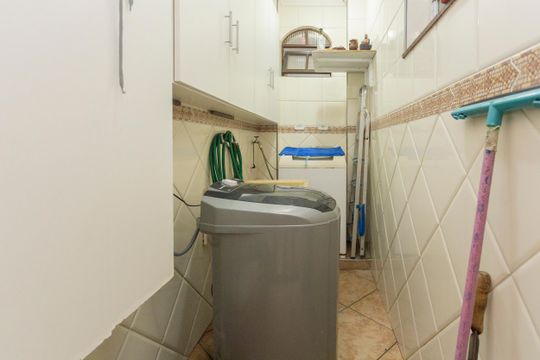 Área de Serviço de casa à venda com 4 quartos, 400m² em Jardim Malia Ii, São Paulo