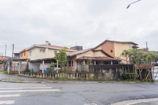Fachada de casa à venda com 4 quartos, 400m² em Jardim Malia Ii, São Paulo
