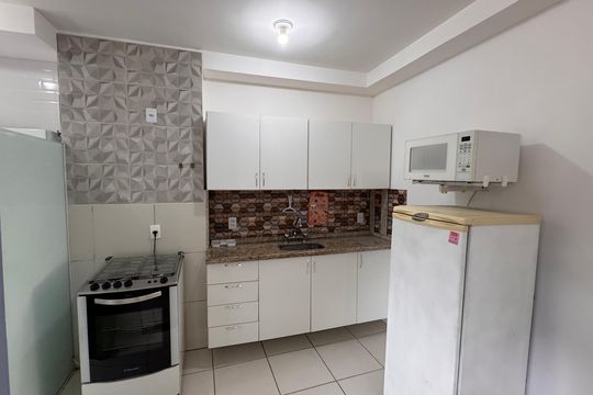 Cozinha de apartamento para alugar com 2 quartos, 48m² em Parque Rincao, Cotia