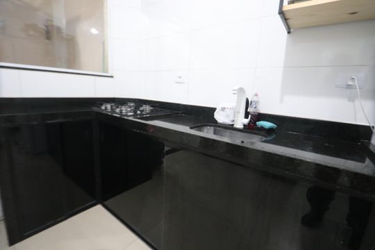 Cozinha de apartamento à venda com 2 quartos, 38m² em São Lucas, São Paulo
