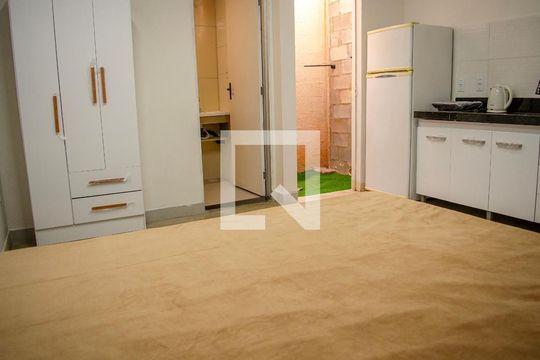 Apartamento para alugar com 1 quarto, 20m² em Parque das Laranjeiras, Goiânia