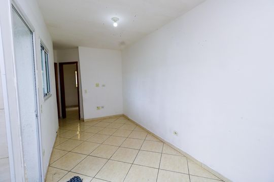 Sala de apartamento para alugar com 2 quartos, 45m² em Jardim Guarará, Santo André