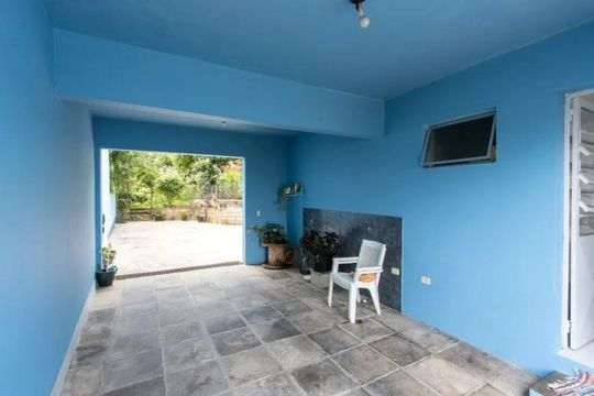 Área externa de casa para alugar com 5 quartos, 280m² em Vila Nova, Porto Alegre