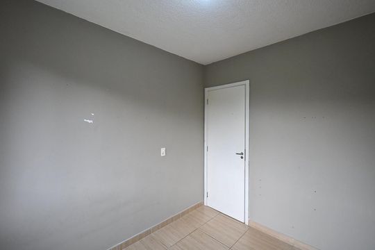 Quarto 1 de apartamento à venda com 2 quartos, 46m² em Jardim Helga, São Paulo
