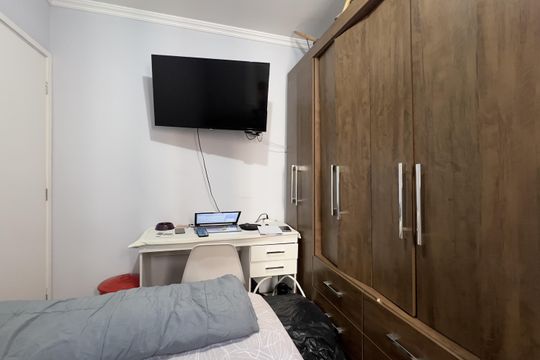 Quarto de apartamento para alugar com 2 quartos, 57m² em Jardim Flor da Montanha, Guarulhos