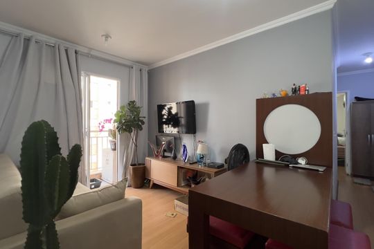 Apartamento para alugar com 2 quartos, 57m² em Jardim Flor da Montanha, Guarulhos