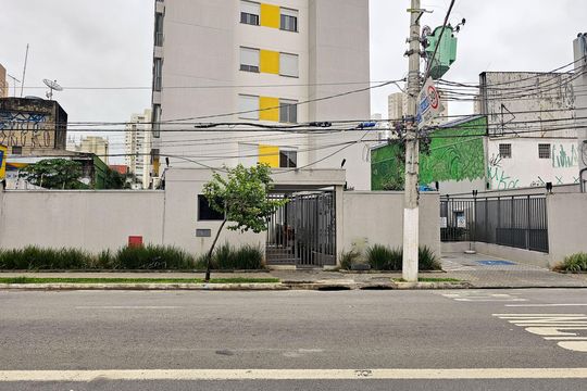 Fachada de apartamento para alugar com 1 quarto, 28m² em Água Branca, São Paulo