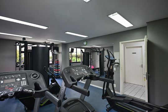 Academia de apartamento à venda com 3 quartos, 100m² em Vila Suzana, São Paulo