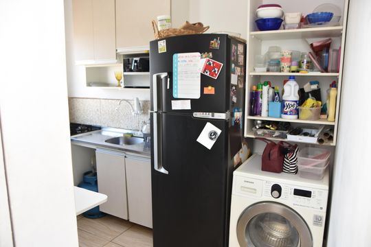 Cozinha e area de serviço de casa para alugar com 2 quartos, 110m² em Jardim Esplanada, Jundiaí