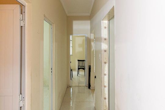 Corredor de apartamento para alugar com 3 quartos, 88m² em Vista Alegre, Rio de Janeiro