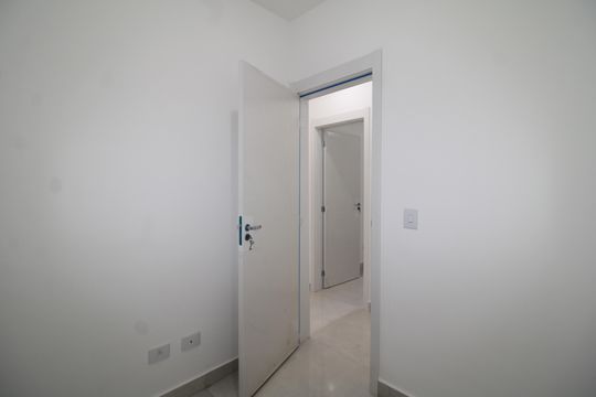 Quarto 2 de apartamento à venda com 2 quartos, 42m² em Vila Ester (zona Norte), São Paulo