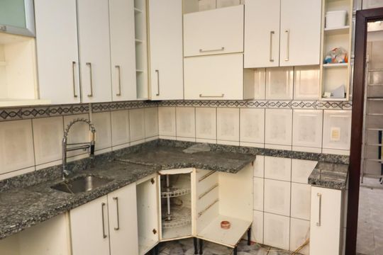 Cozinha de casa para alugar com 3 quartos, 170m² em Parque Urbano, Porto Alegre