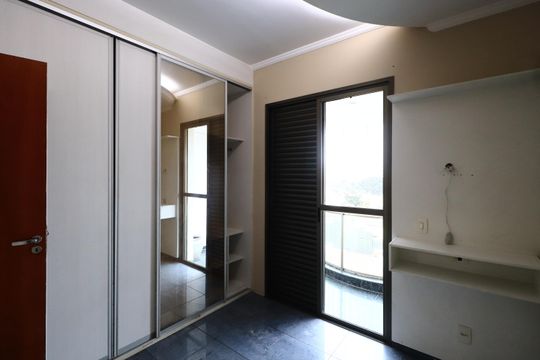 Quarto 1 de apartamento para alugar com 3 quartos, 156m² em Vila Gomes Cardim, São Paulo