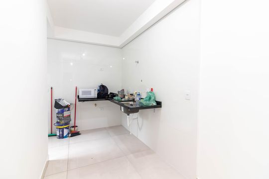 Cozinha de apartamento à venda com 2 quartos, 39m² em Vila Ester (zona Norte), São Paulo