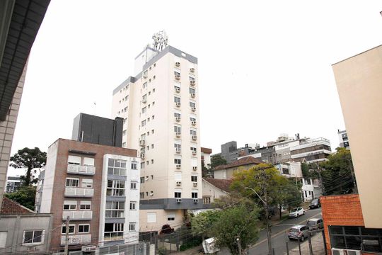 Sala Vista de apartamento para alugar com 1 quarto, 50m² em Petrópolis, Porto Alegre