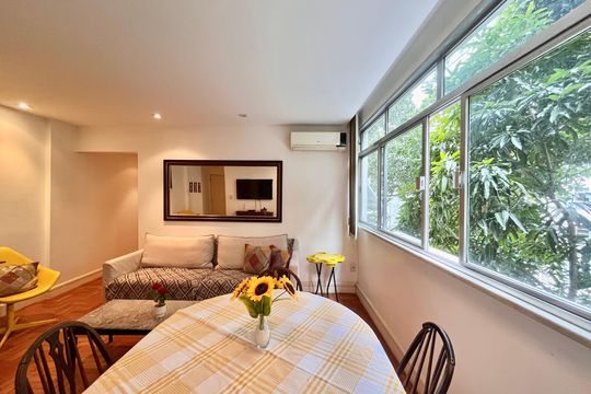 Apartamento para alugar com 3 quartos, 112m² em Leblon, Rio de Janeiro