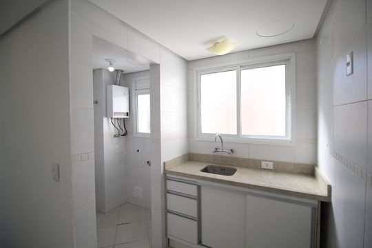 Cozinha de apartamento para alugar com 1 quarto, 50m² em Petrópolis, Porto Alegre