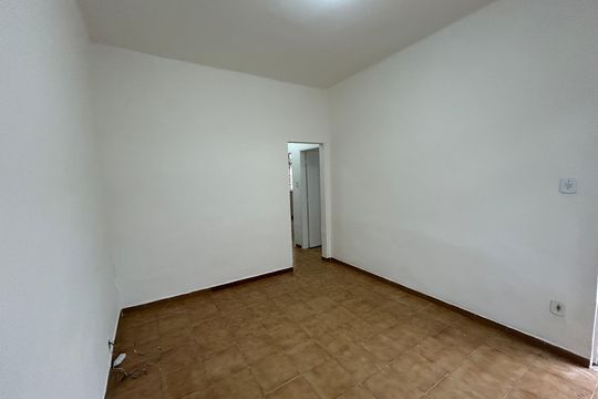 Sala de casa à venda com 2 quartos, 90m² em Praça Seca, Rio de Janeiro