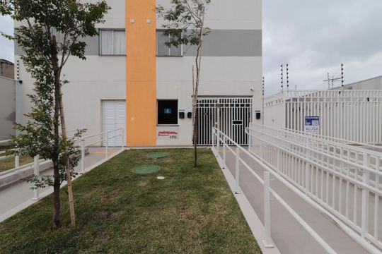 Fachada de apartamento para alugar com 2 quartos, 28m² em Vila Santana, São Paulo