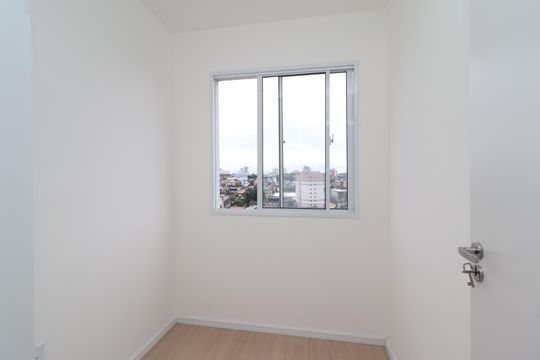 Quarto 2 de apartamento para alugar com 2 quartos, 28m² em Vila Santana, São Paulo