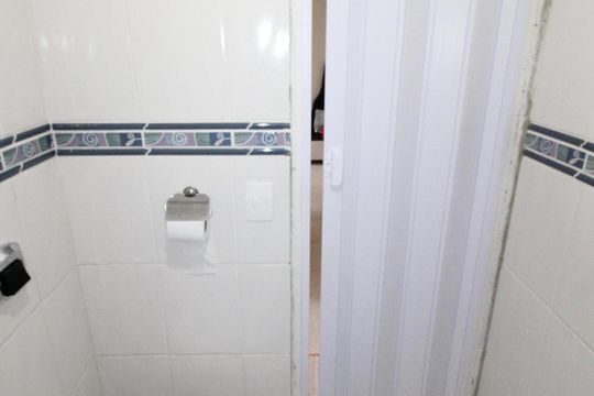Banheiro de apartamento para alugar com 2 quartos, 55m² em Conjunto Residencial Trinta E Um de Marco, São José dos Campos