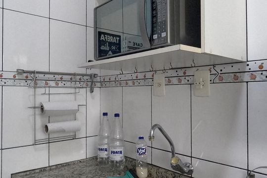 Cozinha de apartamento para alugar com 1 quarto, 48m² em Boqueirão, Santos
