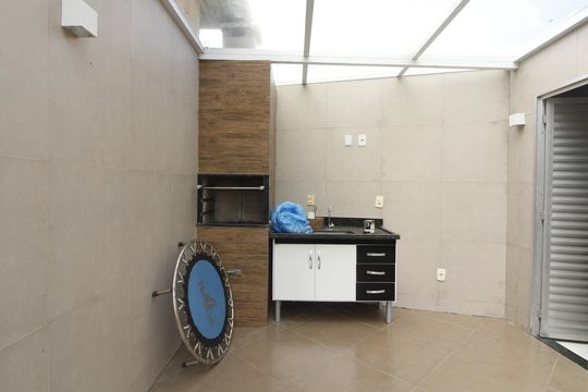 Casa de Condomínio para alugar com 2 quartos, 50m² em Foguete, Cabo Frio
